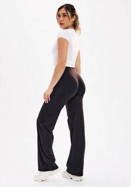 BuffBunny Black Wide-Leg High-Rise Pants